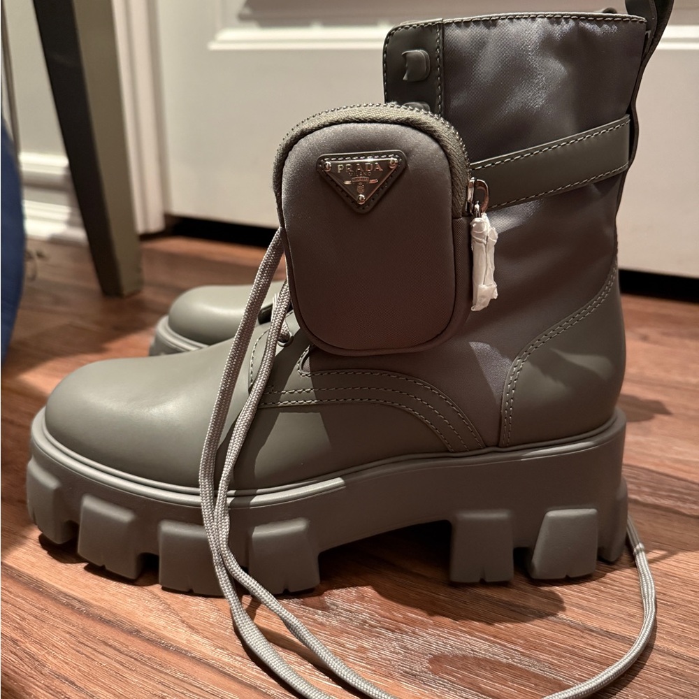 Prada Monolith Lace-Up Combat Boots in Light Gray with Removable Pouch - Picture 5 of 7
